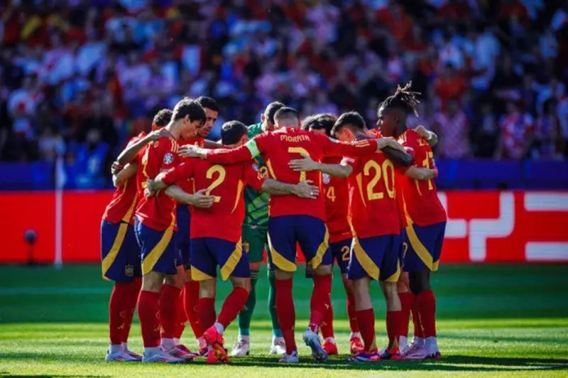 برشلونة يقود تمرد أندية الليجا ضد الاتحاد الإسباني
